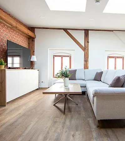 Homestay Exklusive Im Gruenderzeitjuwel