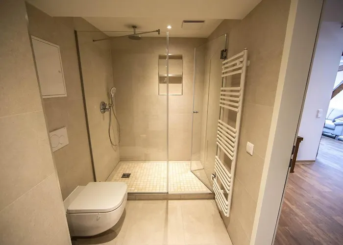 Exklusive Im Gruenderzeitjuwel منزل للإقامة