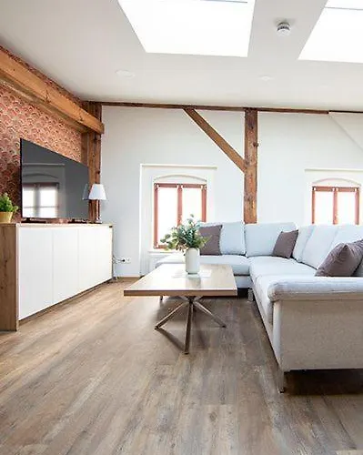 Exklusive Im Gruenderzeitjuwel غورليتز